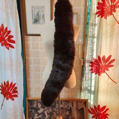 ＆愛らしくも豪華にも纏える上質フォックスファー、いかがでしょうか？の画像