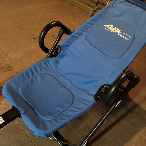 AB Lounge 折りたたみ腹筋台