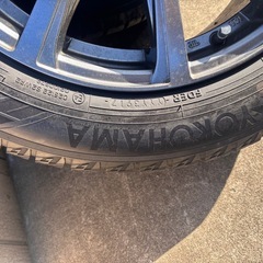 215/60R17スタッドレスタイヤの画像