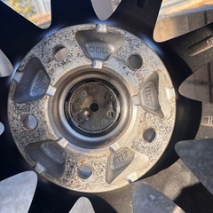 215/60R17スタッドレスタイヤの画像