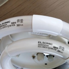 日立　ペンダントライトの画像