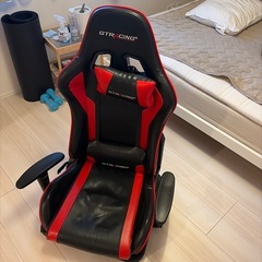 ゲーミングチェアの画像