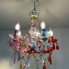 カラフル　シャンデリア　ＬＥＤ　5灯　　　の画像