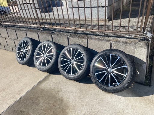 18インチ 235/50R18 スタッドレス　アルファードなどに