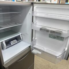 J3457 【リユースのサカイ柏店】　HITACHI　日立　 3ドア冷蔵庫　右開き　R-S27JV　　2019年製　クリーニング済み　参考価格：173,800円 の画像