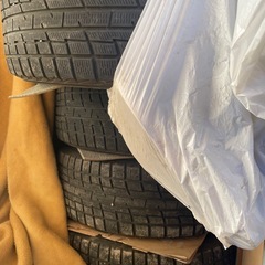 スタッドレスタイヤ4本205/60R15の画像