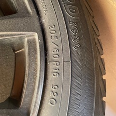 スタッドレスタイヤ4本205/60R15の画像