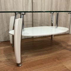 ⭐️棚付きガラスのテーブル⭐️楕円形センターテーブル　の画像