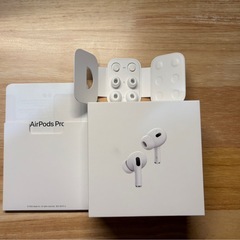 AirPods Pro第2世代 lightning ＋専用ケースの画像