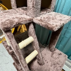 美品　キャットタワーの画像