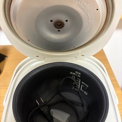 炊飯器の画像