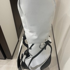 NIKEゴルフ　キャディバッグ　の画像