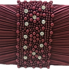 パールプリーツクラッチバッグの画像