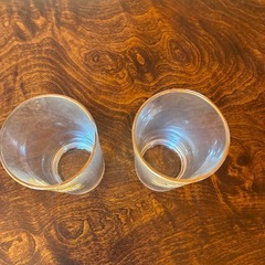 ビール用グラス２つの画像
