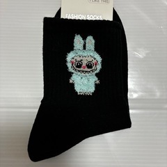 ラブブ靴下白と黒の画像