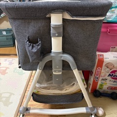 ベビーベッドの画像