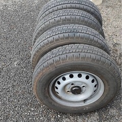 タイヤの画像