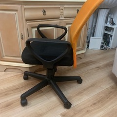 オフィスチェアの画像