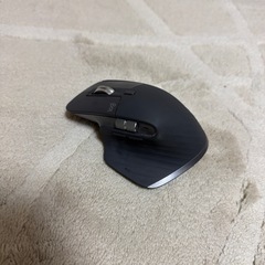 ワイヤレスキーボードとマウスの画像