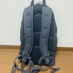 コールマン　リュック　グレーの画像