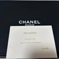【新品】CHANEL ブラック キルティング ショルダーバッグの画像