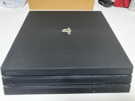 PS4 Pro（CUH-7100B）＋PS VR一式＋コントローラー3台＋ソフト2本セット【美品／引取限定】