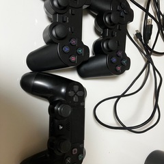 PS4 Pro（CUH-7100B）＋PS VR一式＋コントローラー3台＋ソフト2本セット【美品／引取限定】の画像