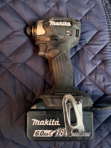 マキタ18Vインパクトドライバー　　美品
