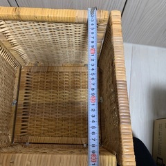 かご2つの画像