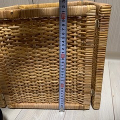 かご2つの画像