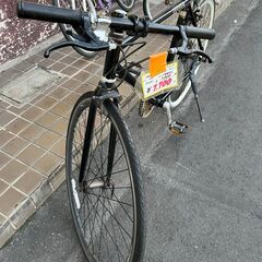 リサイクルショップどりーむ鹿大前店　No.598　自転車　クロスバイク　黒色　27インチ　後輪タイヤ劣化m(__)mの画像