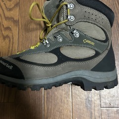 【取引者決定mont.bellメンズブーツ26.5cmGORE TEX】の画像
