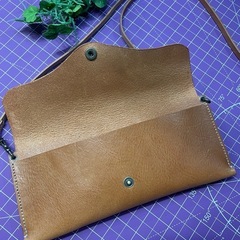 教室◆カードinレザースマホバッグ　イタチョコの画像