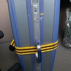 キャリーケース
の画像
