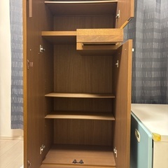 ミラー付き 靴収納家具の画像