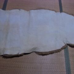 ムートンラグ マット （145㎝×73㎝程度）お譲りします。＊石川県＊美川より＊期間限定の画像