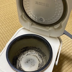 小型炊飯器 内釜傷あり まだ使えますの画像