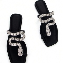 ヘビのストーンサンダルの画像