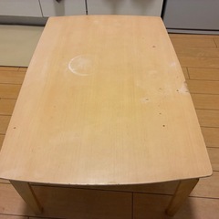 折りたたみテーブルの画像