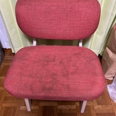 無料！ニトリ大きめの椅子2脚の画像