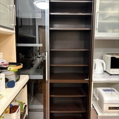 食器棚の画像