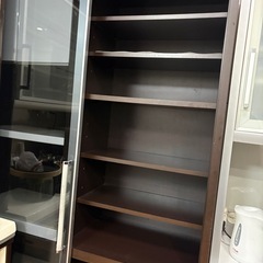 食器棚の画像