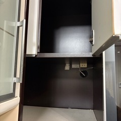食器棚の画像