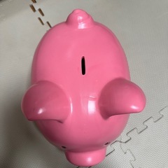 豚の貯金箱の画像