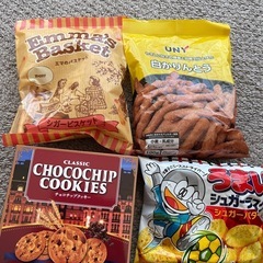 お菓子などまとめての画像
