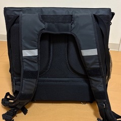Uber eats  公式配送バックの画像