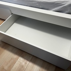 IKEA MALM  ダブルベッドの画像