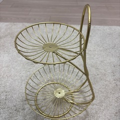 2段フルーツバスケットの画像