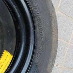 スペアタイヤの画像