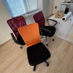 オフィスチェア3脚あげますの画像